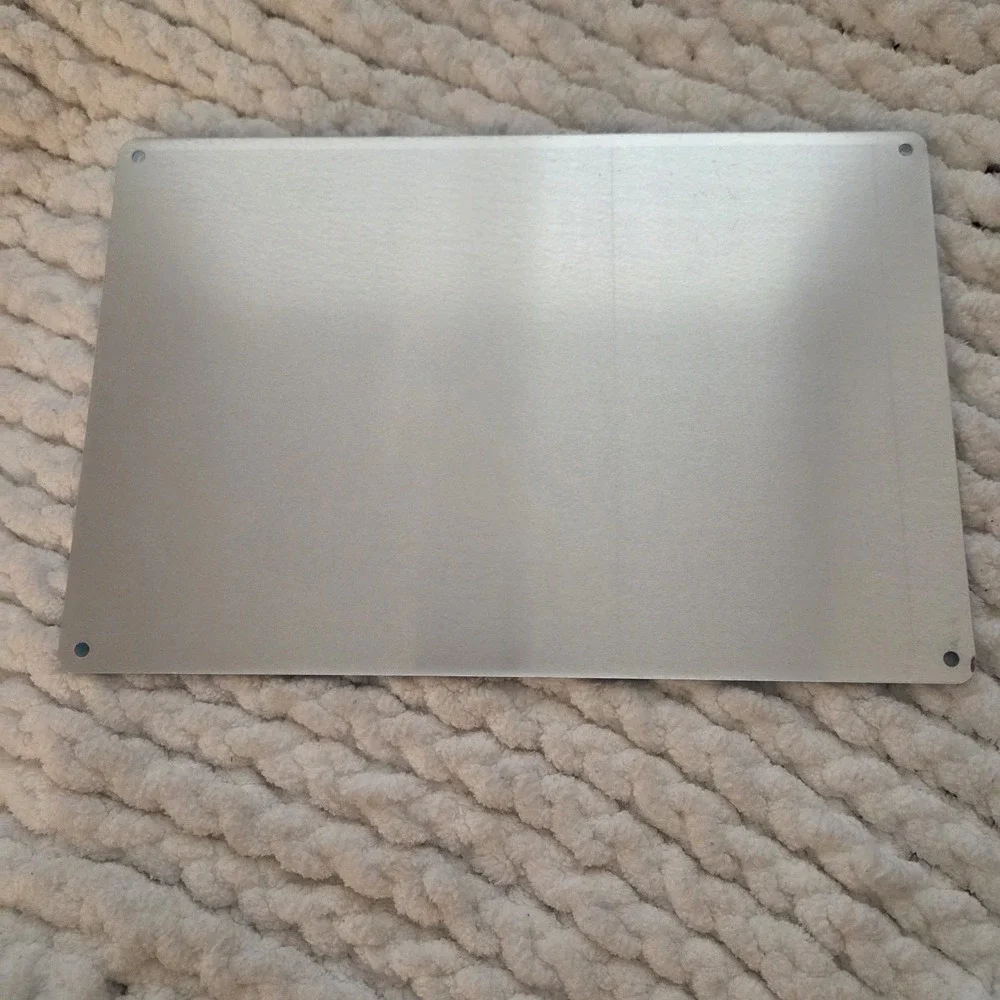 The Unbranded Brand product 12x8